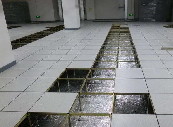 機(jī)房防靜電地板